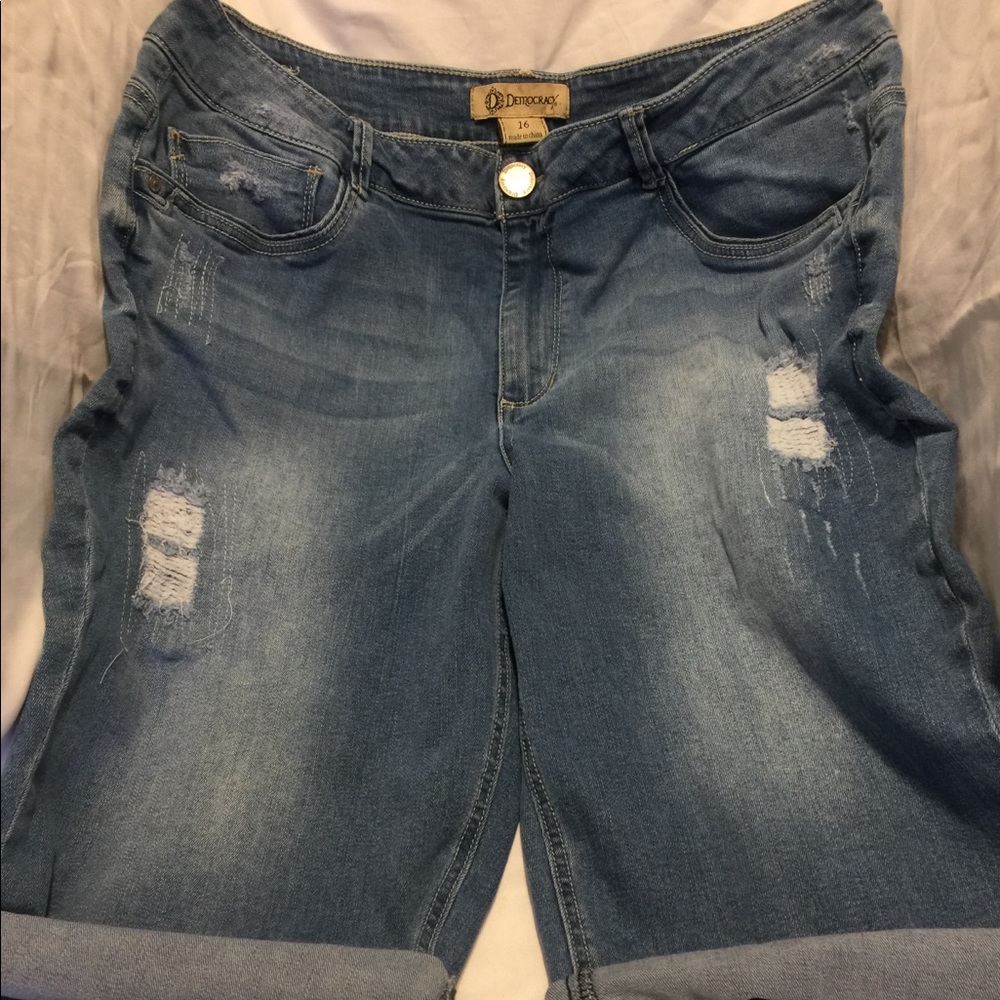 Democracy cropped distressed jeans